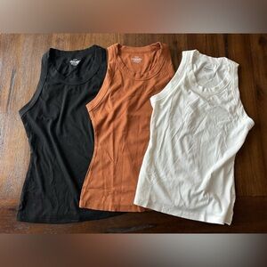 Chicme Women’s 3pk Ribbed Tank- size Small